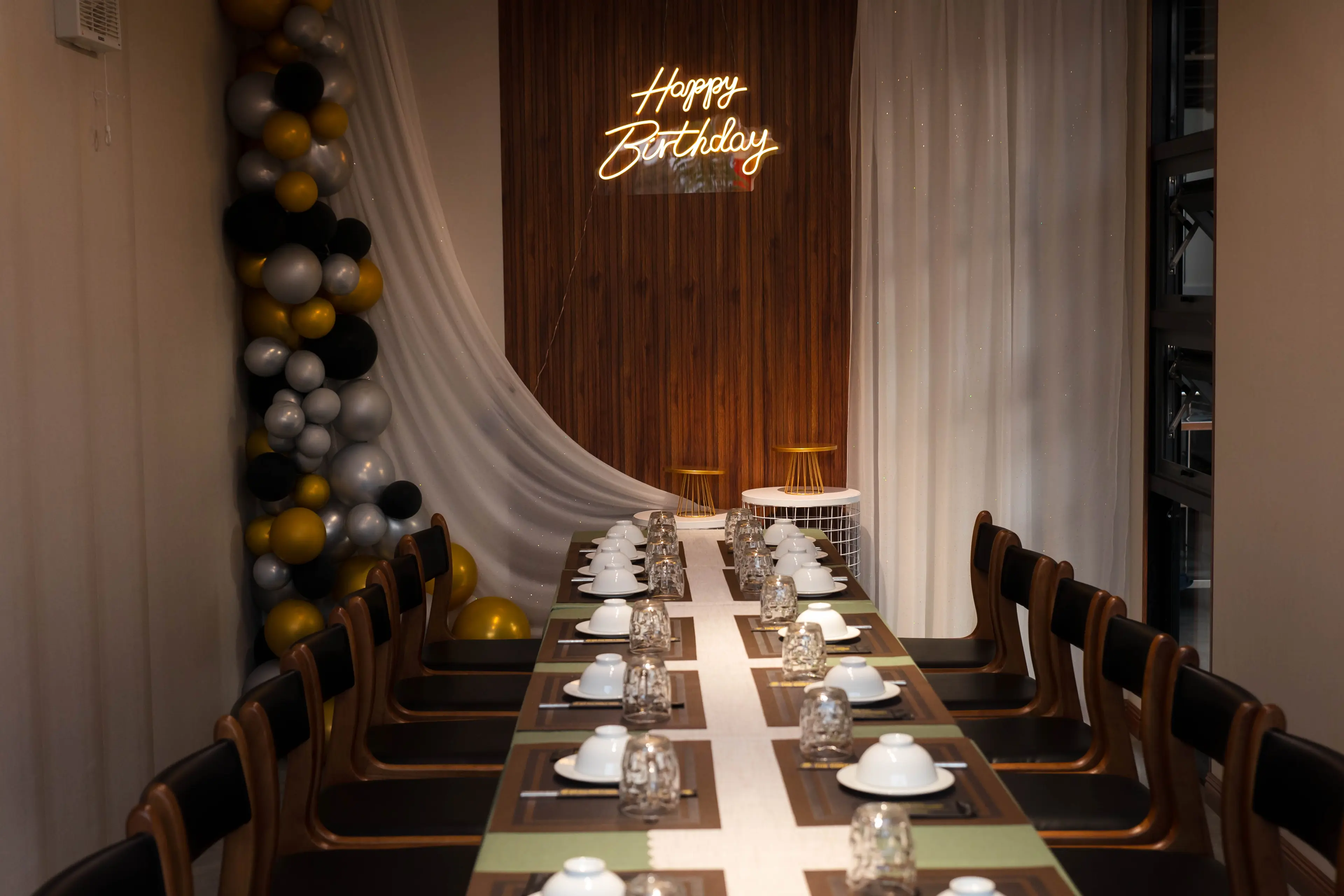 CHỌN PHÒNG VIP THE CONTAINER - TRỌN VẸN NIỀM VUI, RIÊNG TƯ TUYỆT ĐỐI 🎂