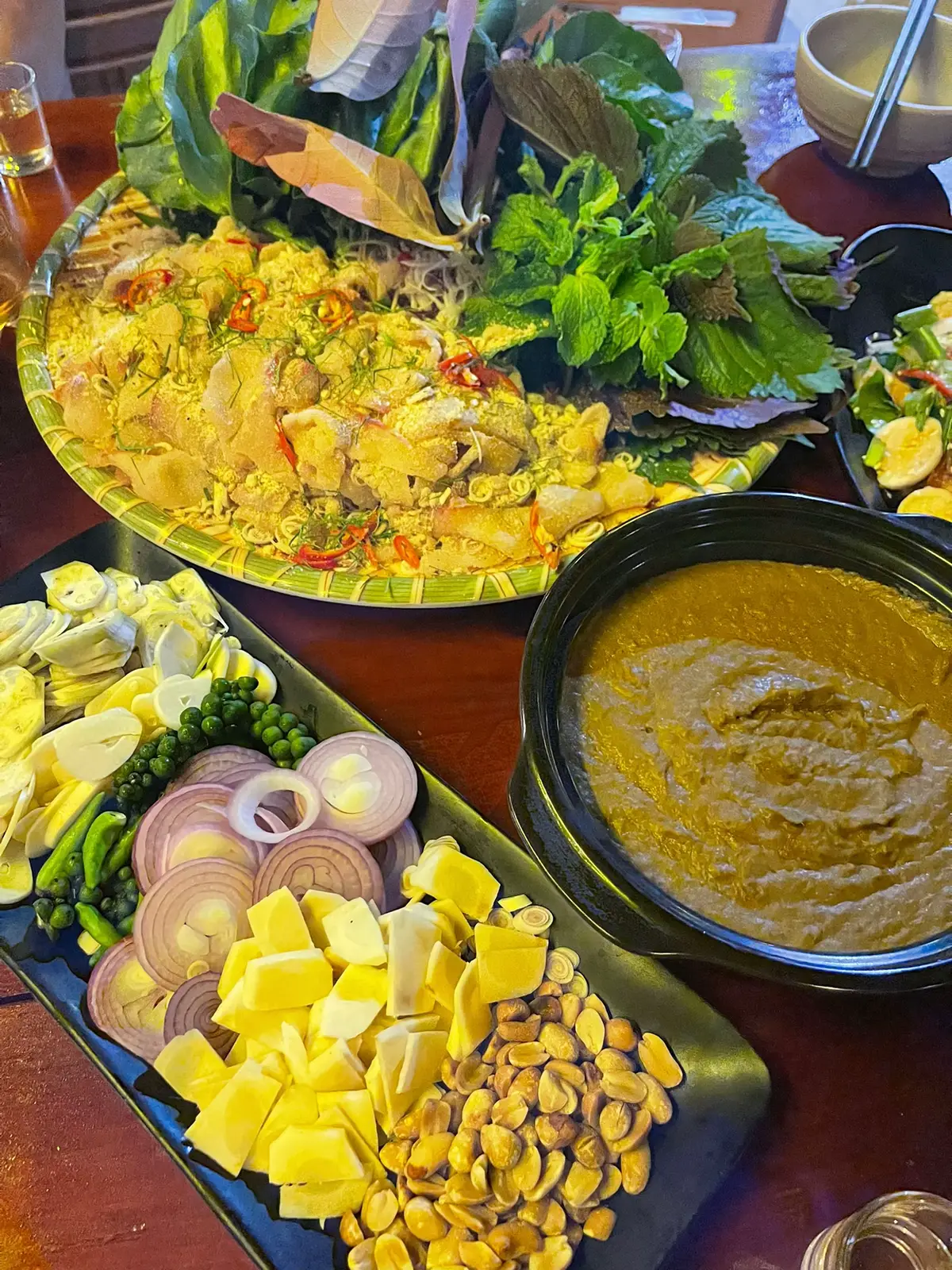 Gỏi Cá Trắm Hồ Tây